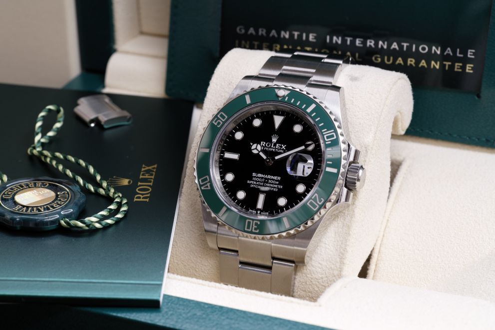 Rolex Submariner date Ref. 126610LV "Starbucks" Like Mint Full set