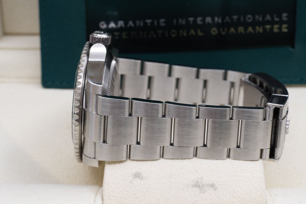 Rolex Submariner date Ref. 126610LV "Starbucks" Like Mint Full set