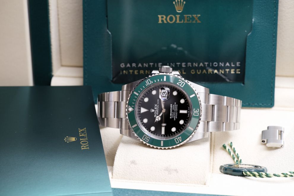 Rolex Submariner date Ref. 126610LV "Starbucks" Like Mint Full set