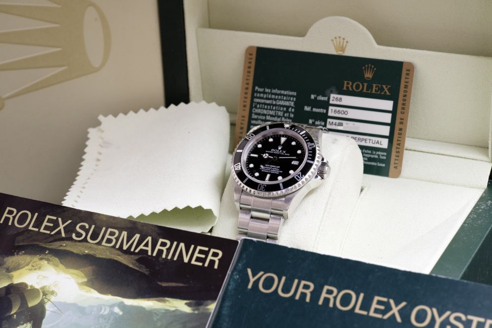 Rolex Sea-Dweller Ref. 16600 M card 2008 Box & papers
