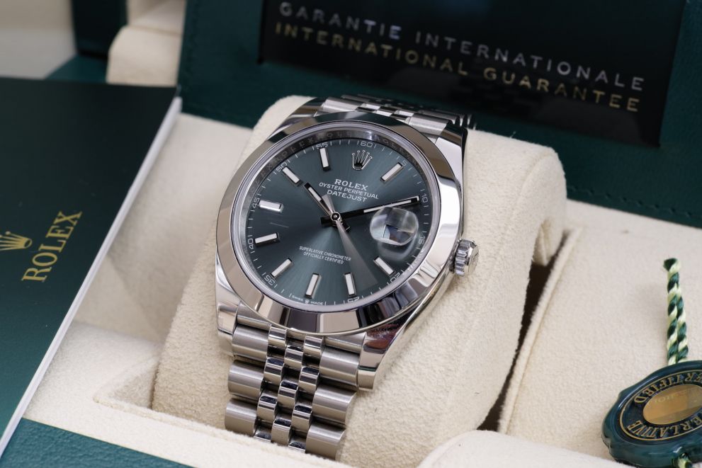 Rolex Datejust 41 Ref. 126300 Green Mint dial Jubilee Full set 2023