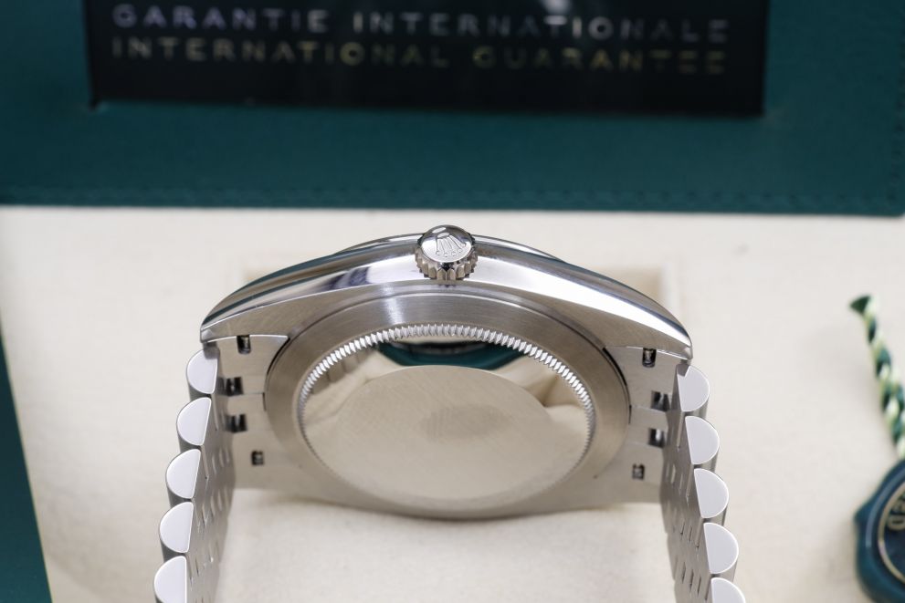 Rolex Datejust 41 Ref. 126300 Green Mint dial Jubilee Full set 2023