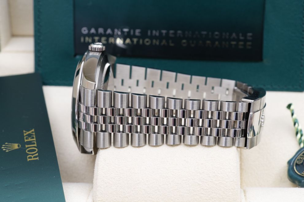Rolex Datejust 41 Ref. 126300 Green Mint dial Jubilee Full set 2023