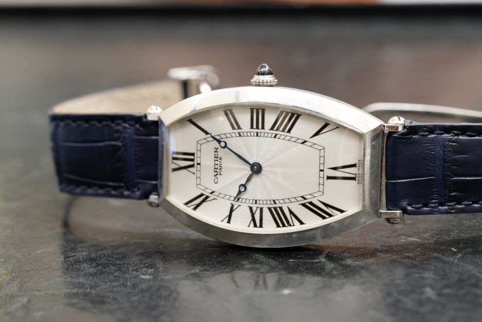 Cartier Platinum Tonneau "Salon Prive'" Super rare Large  mecanique Jumbo size
