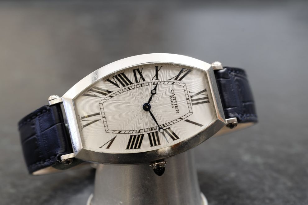 Cartier Platinum Tonneau "Salon Prive'" Super rare Large  mecanique Jumbo size