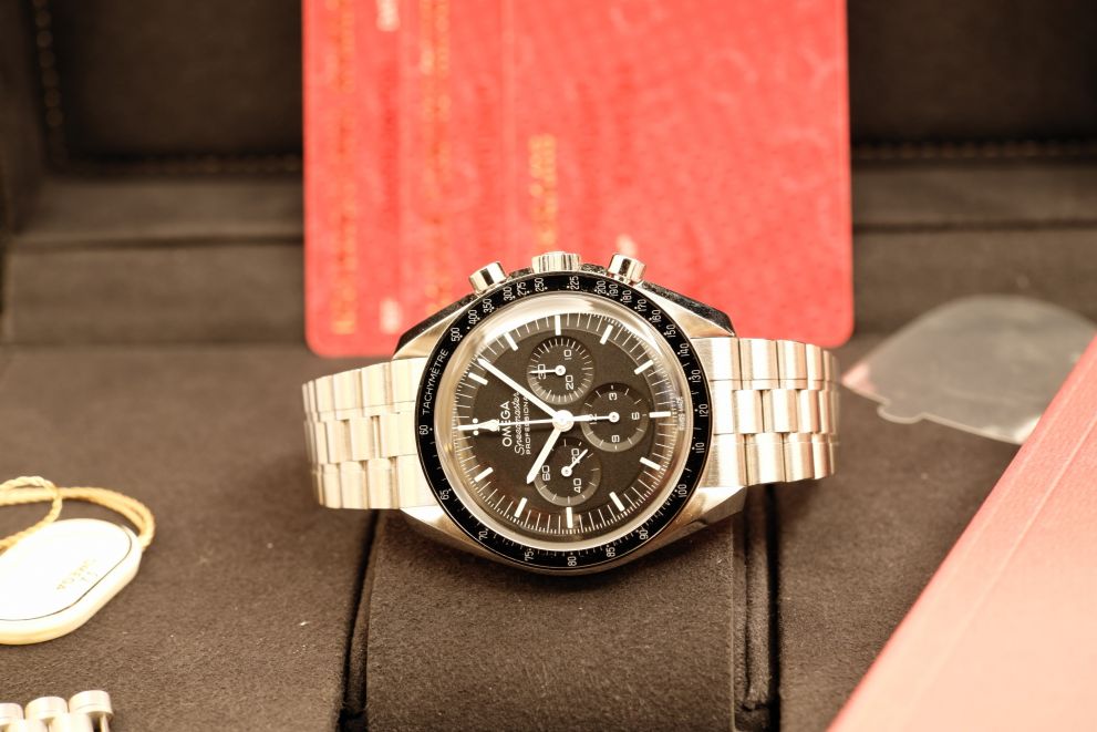 Omega Speedmaster Moonwatch full set like mint 2021 b/p big box