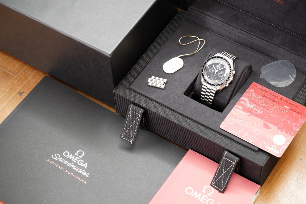 Omega Speedmaster Moonwatch full set like mint 2021 b/p big box