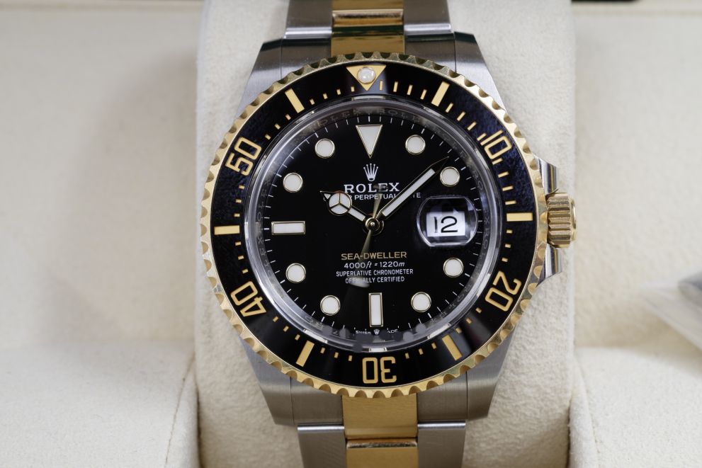 Rolex Sea-Dweller Ref. 126603 SS / Yellow Gold 18kt Box & papers Unpolished