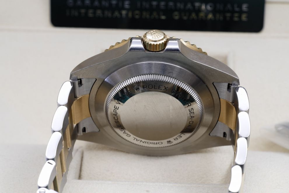 Rolex Sea-Dweller Ref. 126603 SS / Yellow Gold 18kt Box & papers Unpolished