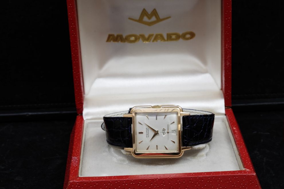 Movado Square Red Gold day-date Vintage - cioccolatino oro rosso