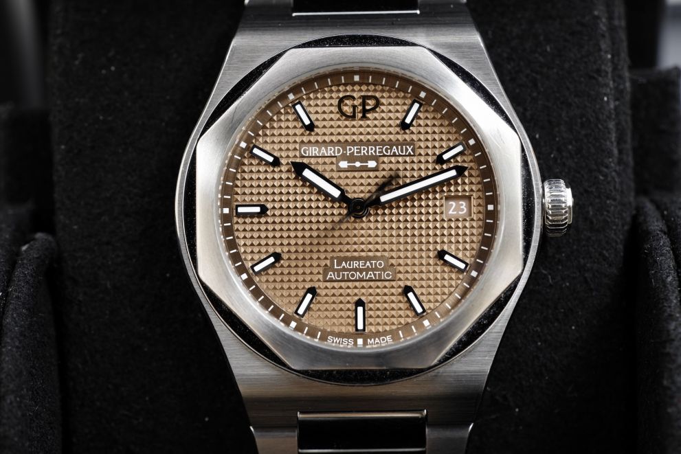 Girard-Perregaux Laureato 38mm "Copper" Rame Soleil Dial Full set 2023