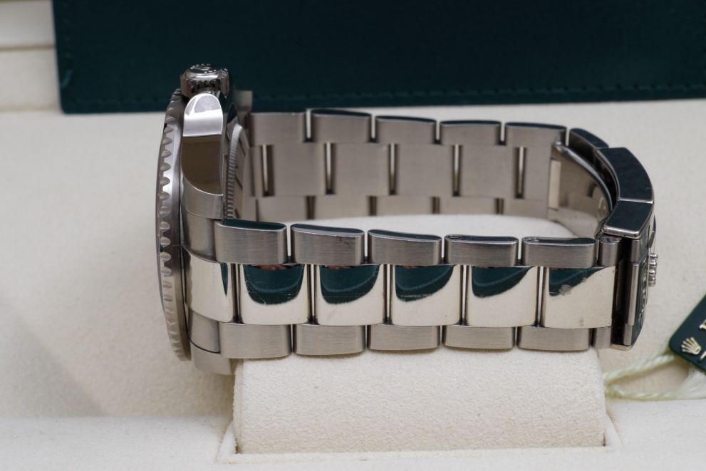 Rolex Gmt-Master II Ref. 116719BLRO White Gold Full set