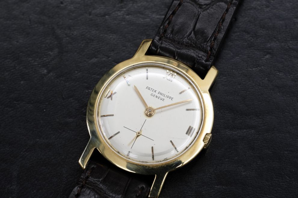Patek Philippe Calatrava Vintage yellow gold - original dial - disco volante