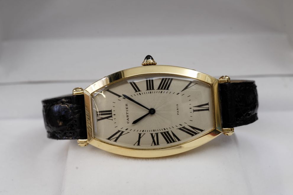 Cartier Tonneau Cintree Paris XL Yellow Gold 18kt