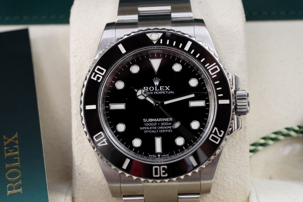 Rolex Submariner No Date Ref. 124060 Full set 2021