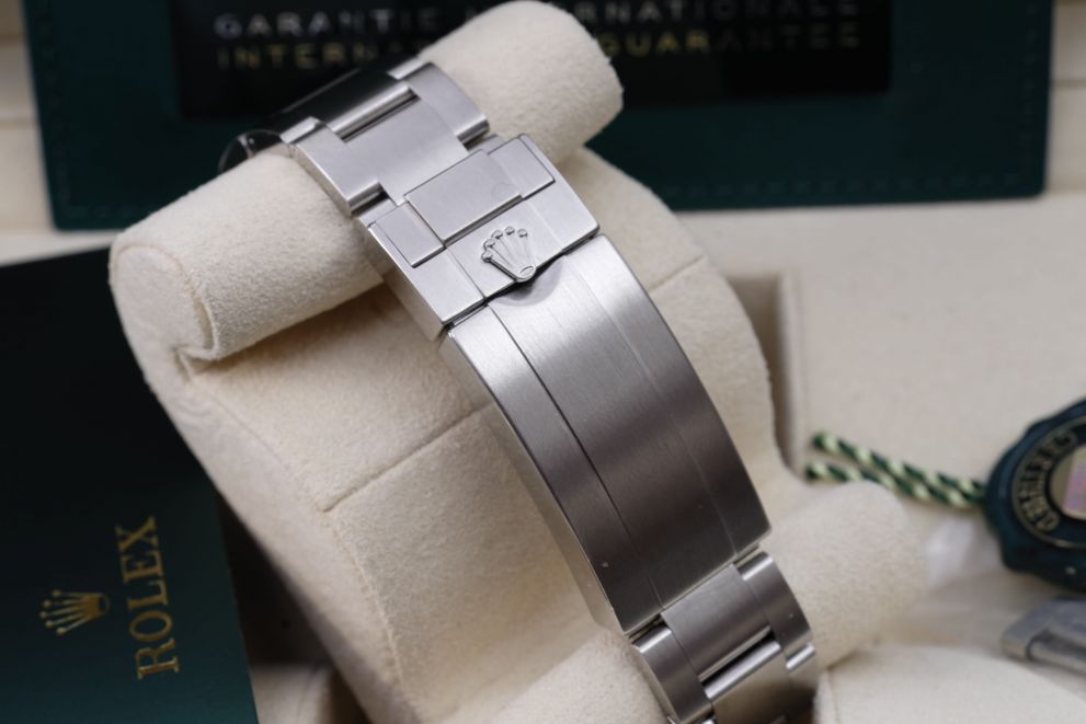 Rolex Submariner No Date Ref. 124060 Full set 2021