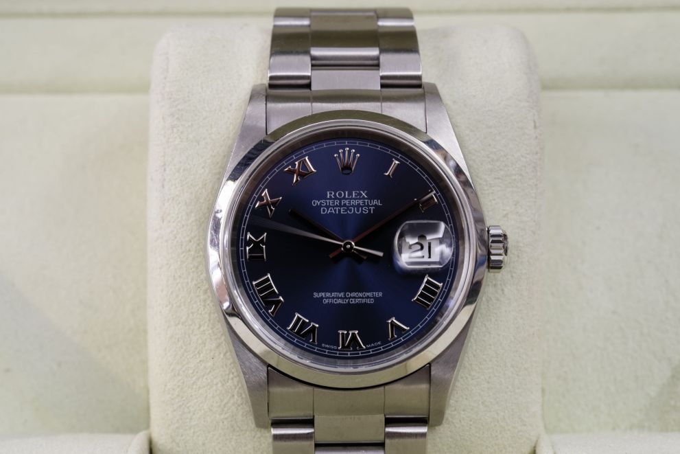 Rolex Datejust 36 Ref. 16200 Blue Roman dial Full set