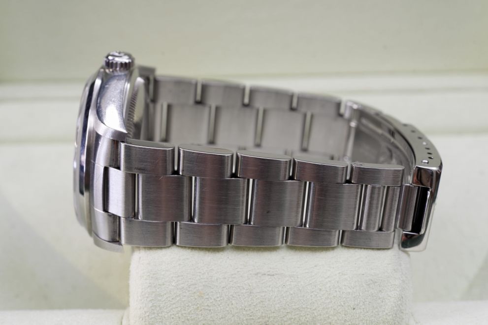 Rolex Datejust 36 Ref. 16200 Blue Roman dial Full set