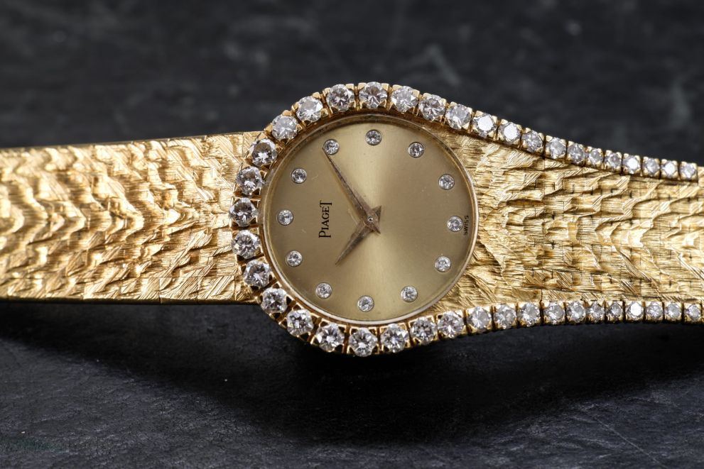 Piaget limelight gala gold 18kt diamonds super rare lady bracelet
