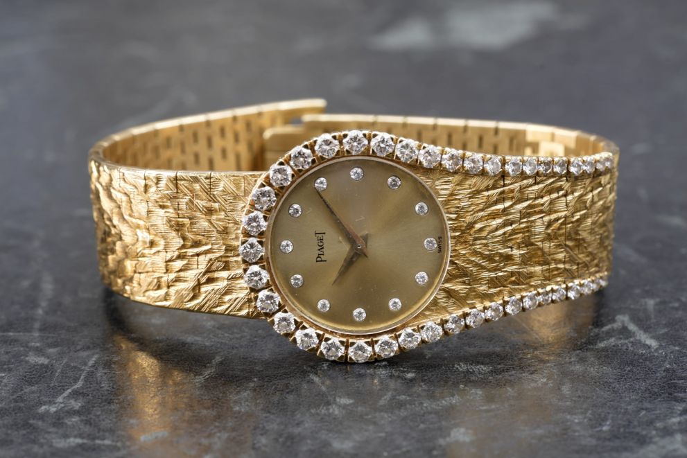 Piaget limelight gala gold 18kt diamonds super rare lady bracelet