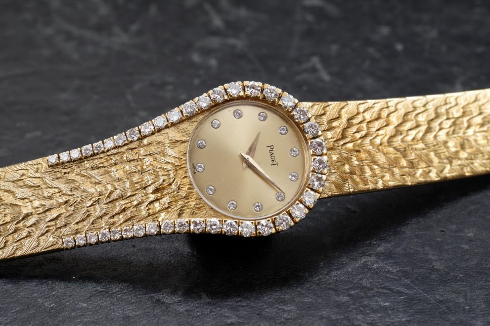 Piaget limelight gala gold 18kt diamonds super rare lady bracelet
