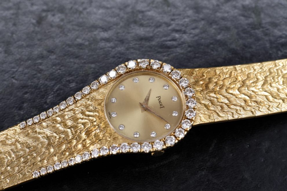 Piaget limelight gala gold 18kt diamonds super rare lady bracelet