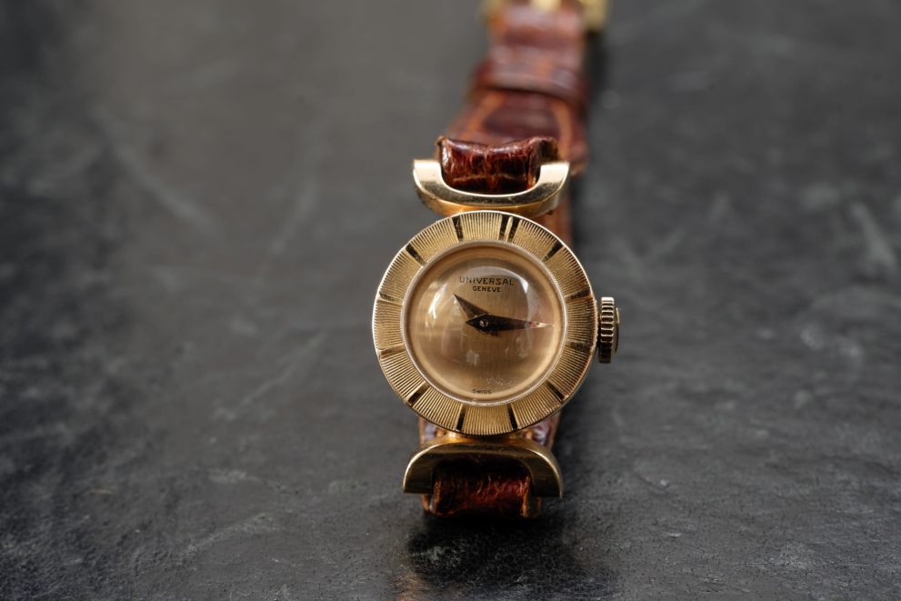 Universal Geneve Lady rose gold 18kt vintage watch - Pink dial