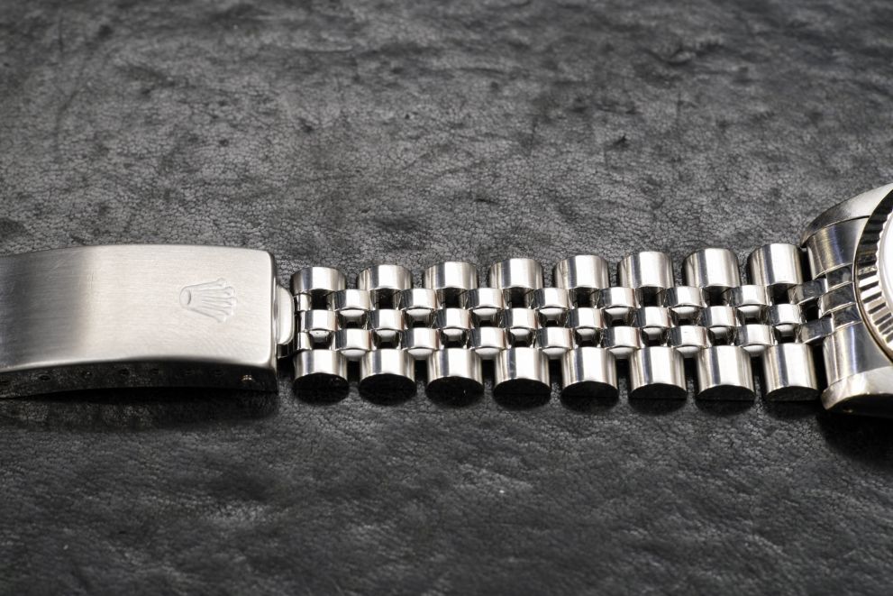 Rolex Datejust 31 Ref. 68274 Medium White Gold bezel