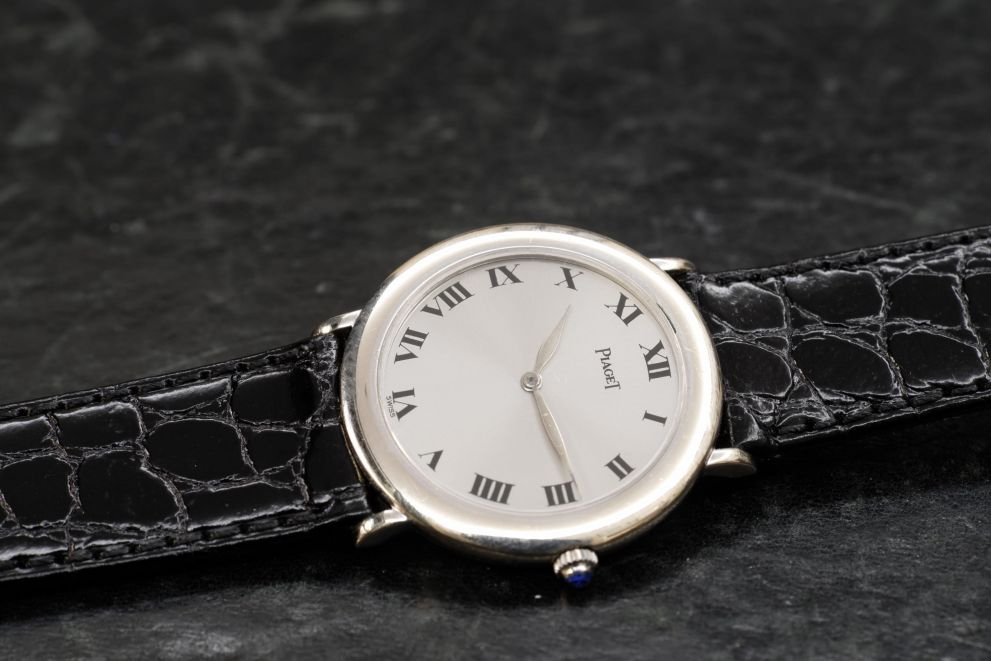 Piaget Classique Ref. 9048 White gold 18kt Acier soleil dial