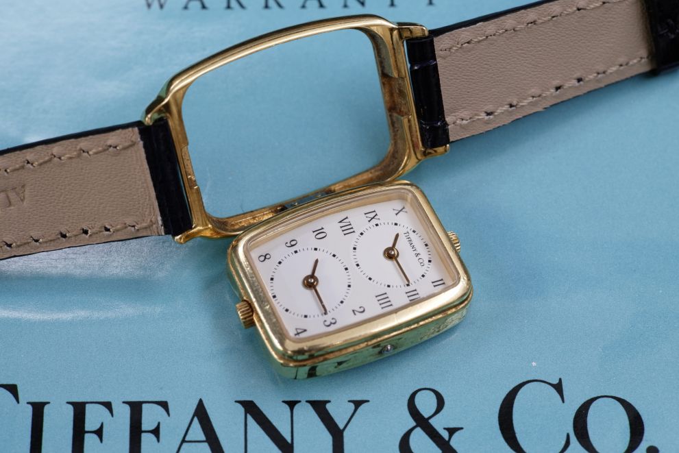 Tiffany & Co. Dual Time 18kt yellow gold Basculante - gmt - full set b/p